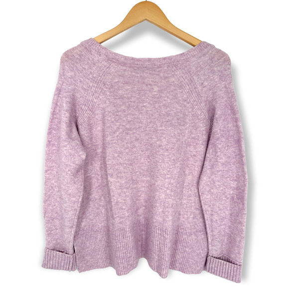 J.Crew | Medium | Super Soft Wool Alpaca Blend Lavender V-Neck Split Hem Sweater - Picture 5 of 10